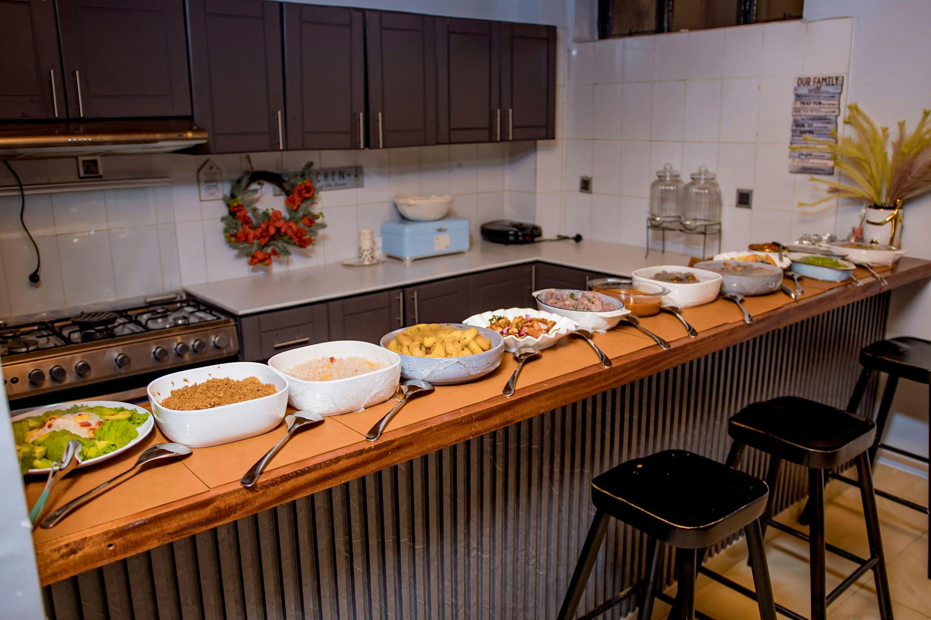 Self-catering cottage kitchen in Cornwall for independent travellers