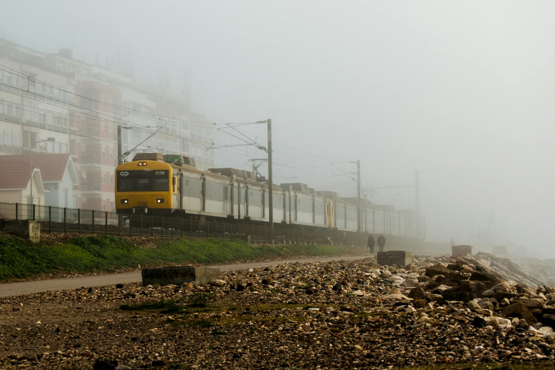Scenic train journey along the Cornwall coast