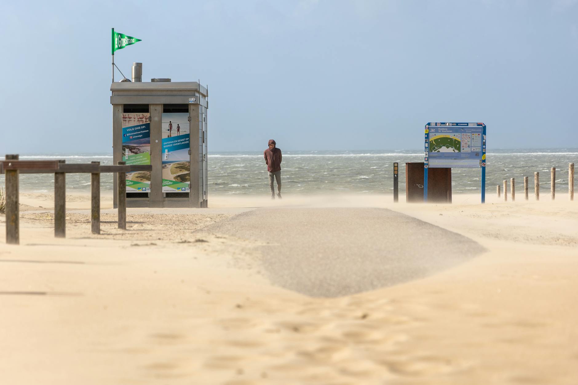 Hikers on the South West Coast Path in Cornwall with stunning ocean panorama