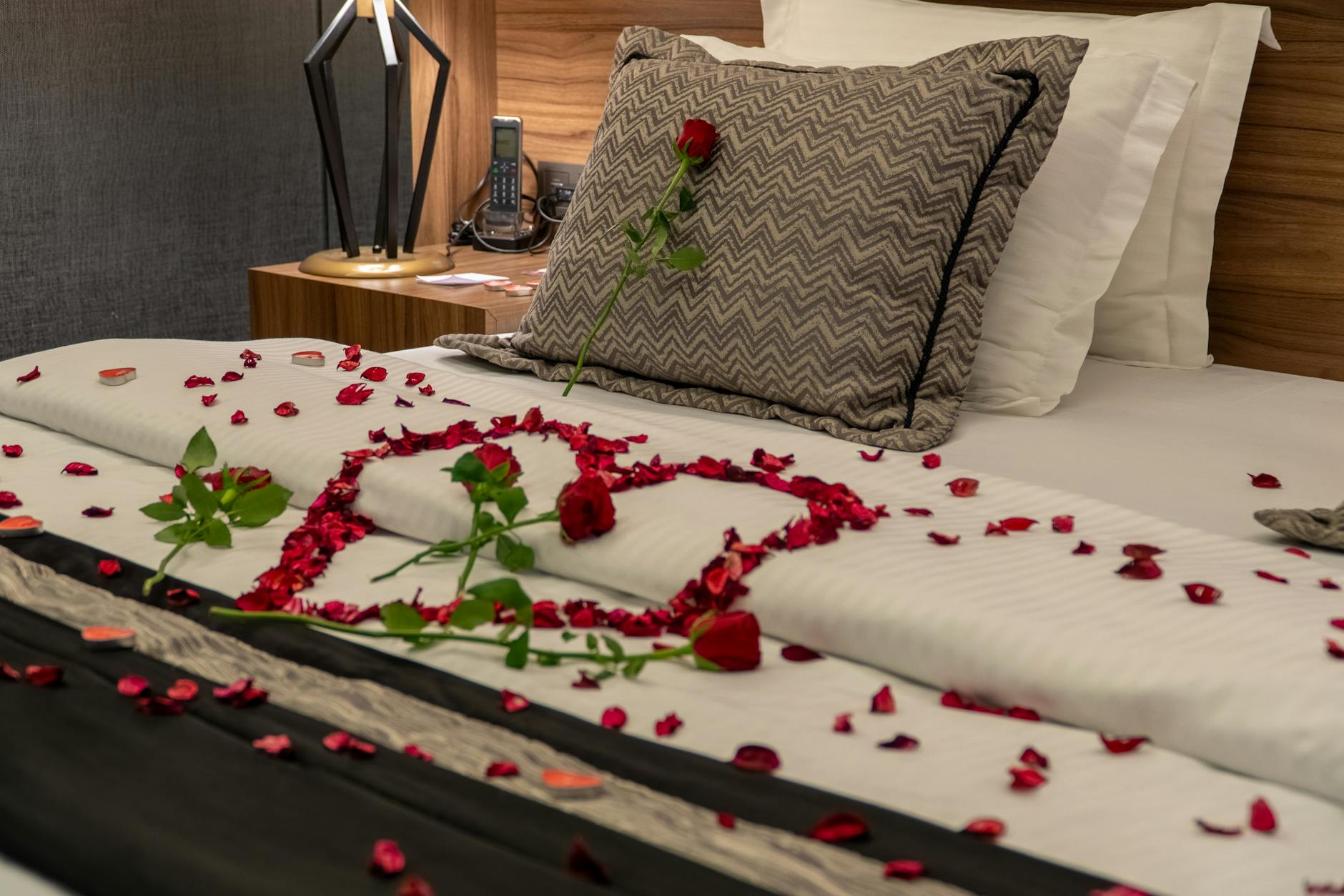 Beautifully appointed romantic bed and breakfast room in Cornwall