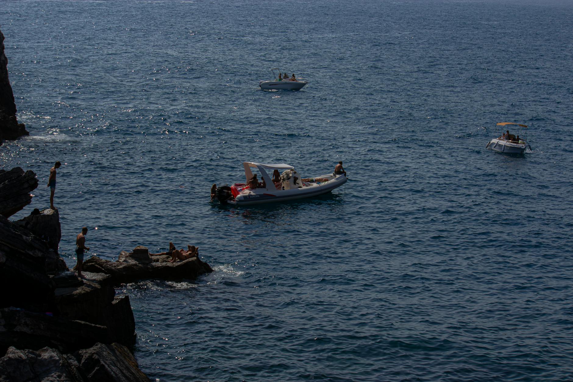 Cliff diving coasteering Cornwall