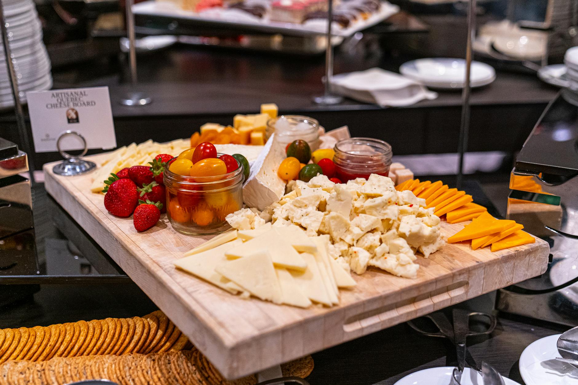 farm shops Cornwall - artisan cheese display